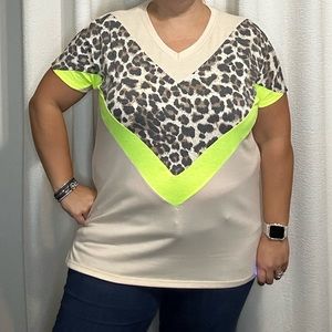 XL 7th Ray short sleeve top.  Dress it up with a shacket!